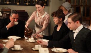 downton_abbey_series2_ep1_09-1